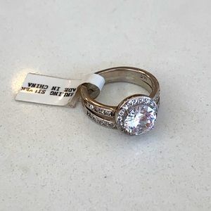 Sterling silver engagement ring and wedding band set